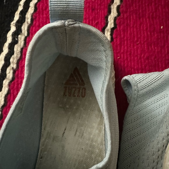 Mens runners in size 13 - Picture 5 of 13